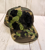 Load image into Gallery viewer, FLORAL CAMOUFLAGE HAT
