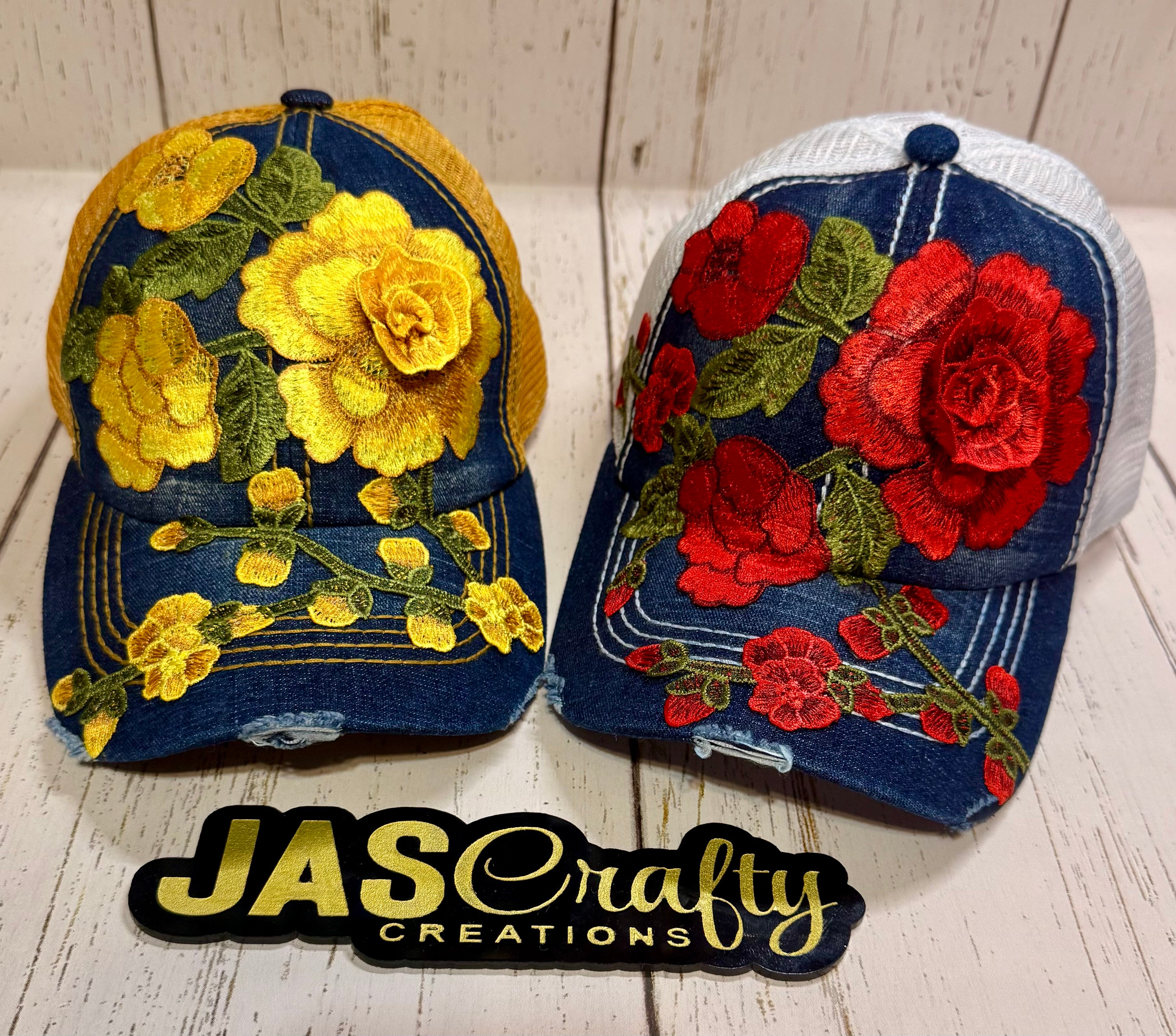 DISTRESSED DENIM FLORAL HAT